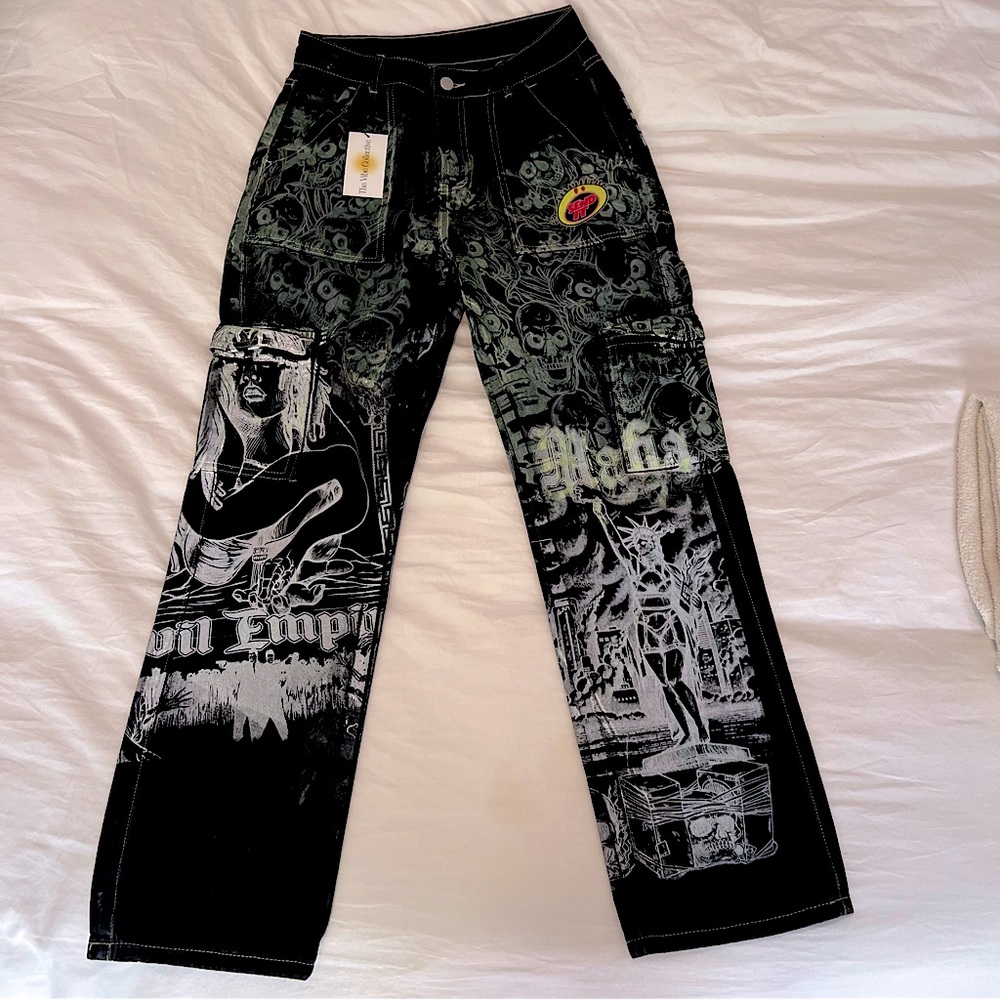 Vintage Y2K Hand Painted Black Cargo Jeans